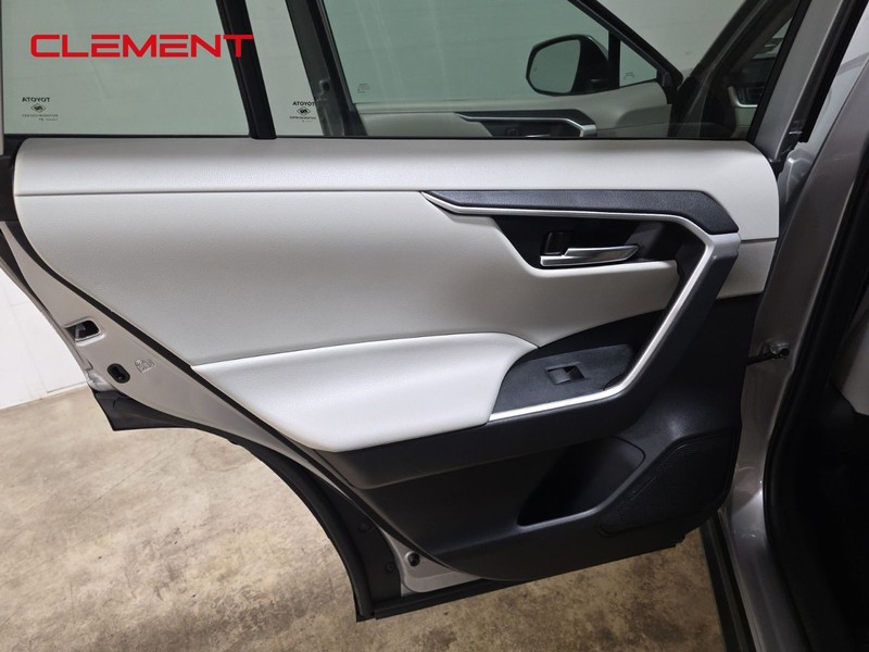 Toyota RAV4 Vehicle Image 27