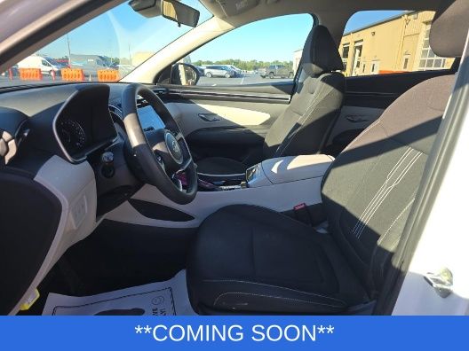 Hyundai Tucson Vehicle Image 03