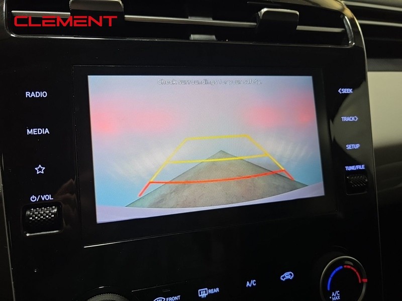 Hyundai Tucson Vehicle Image 17