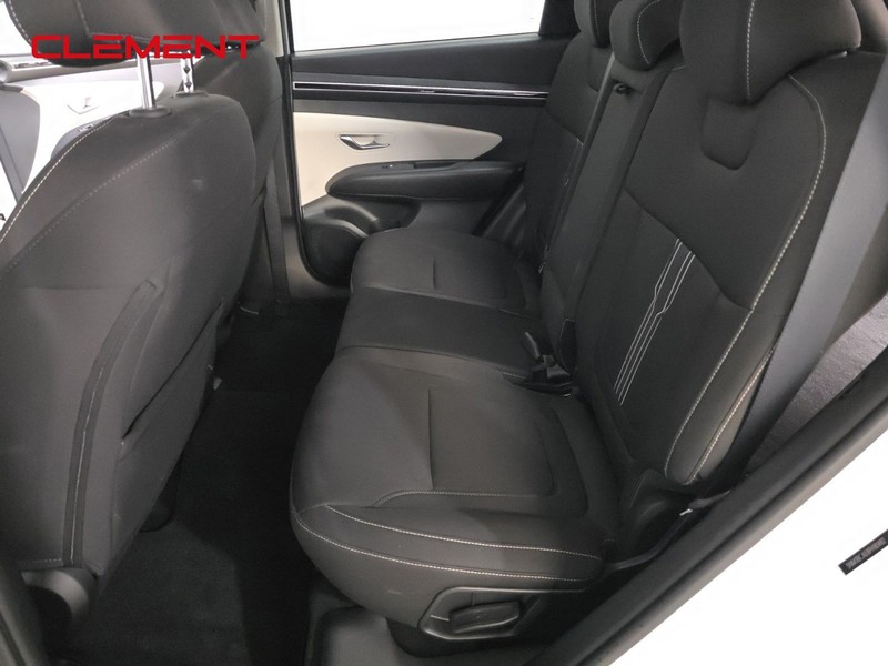 Hyundai Tucson Vehicle Image 25