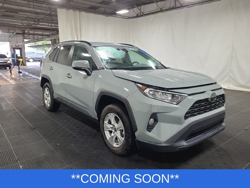 Toyota RAV4 Vehicle Image 02