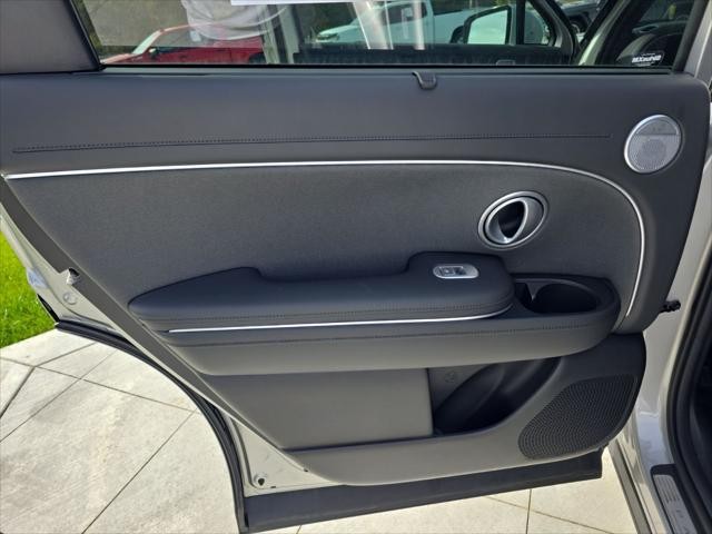 Hyundai Palisade Vehicle Full-screen Gallery Image 30