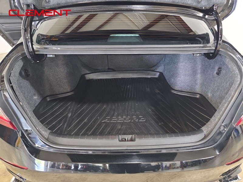 Honda Accord Sedan Vehicle Image 09