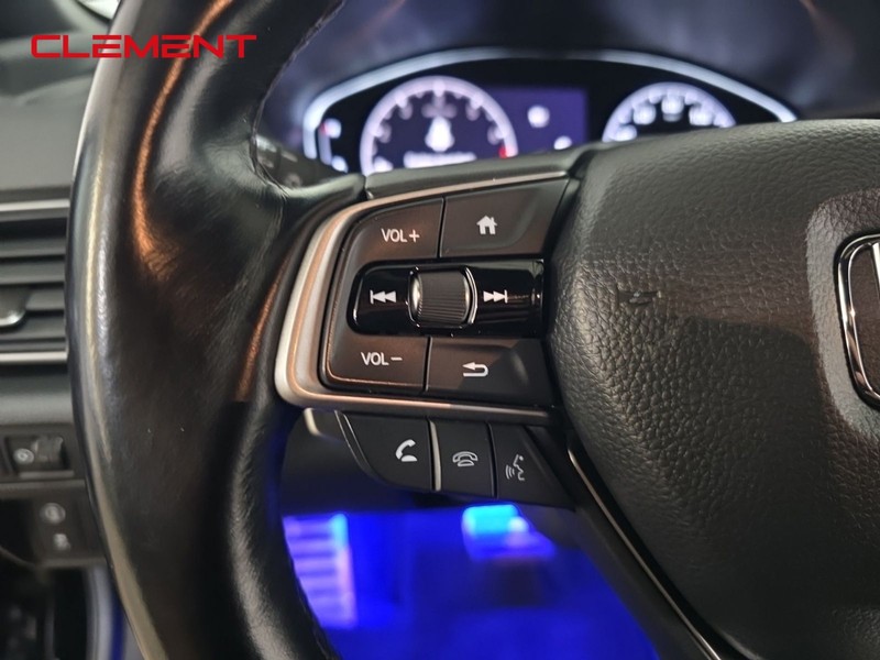 Honda Accord Sedan Vehicle Image 13