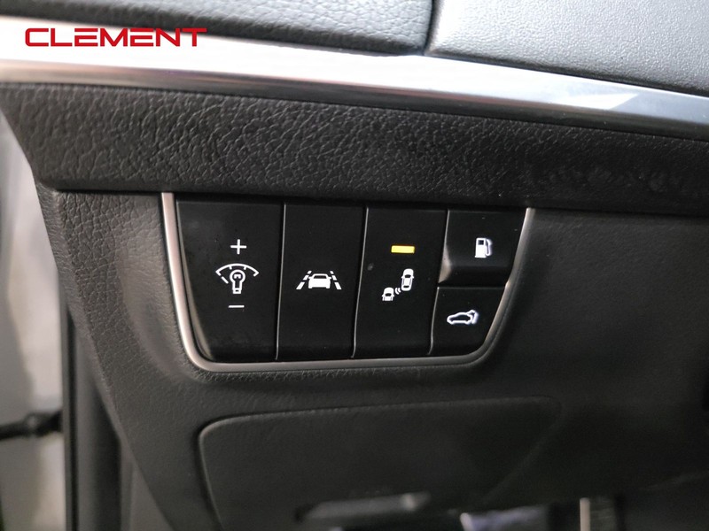 Kia Stinger Vehicle Image 12
