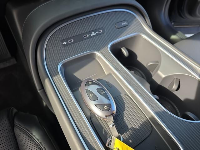 Hyundai Palisade Vehicle Full-screen Gallery Image 24