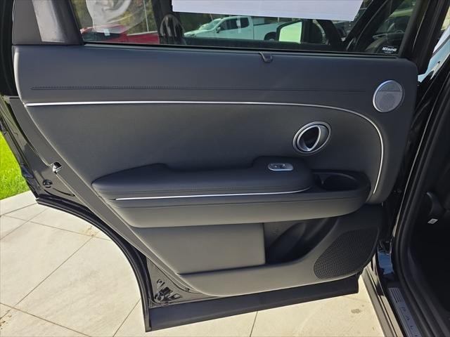 Hyundai Palisade Vehicle Full-screen Gallery Image 30