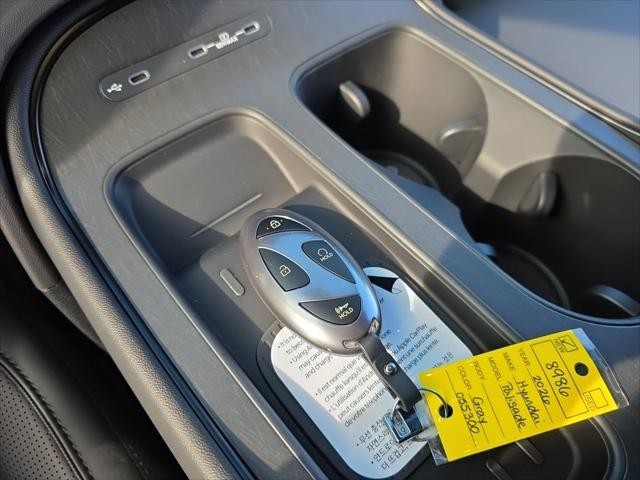 Hyundai Palisade Vehicle Full-screen Gallery Image 25