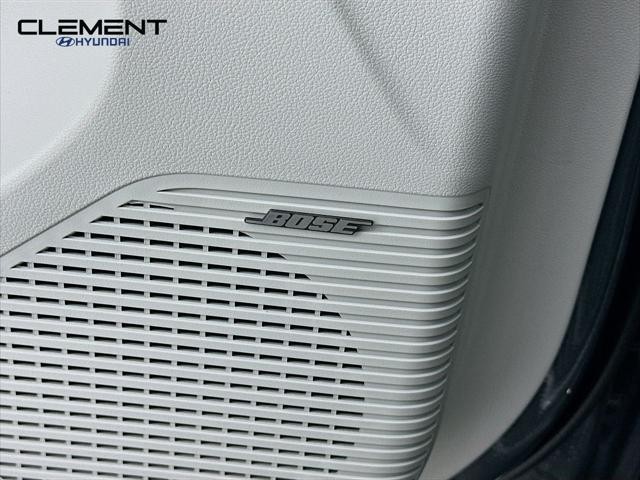 Hyundai Kona Vehicle Full-screen Gallery Image 23