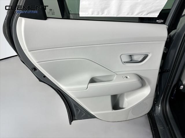 Hyundai Kona Vehicle Full-screen Gallery Image 28