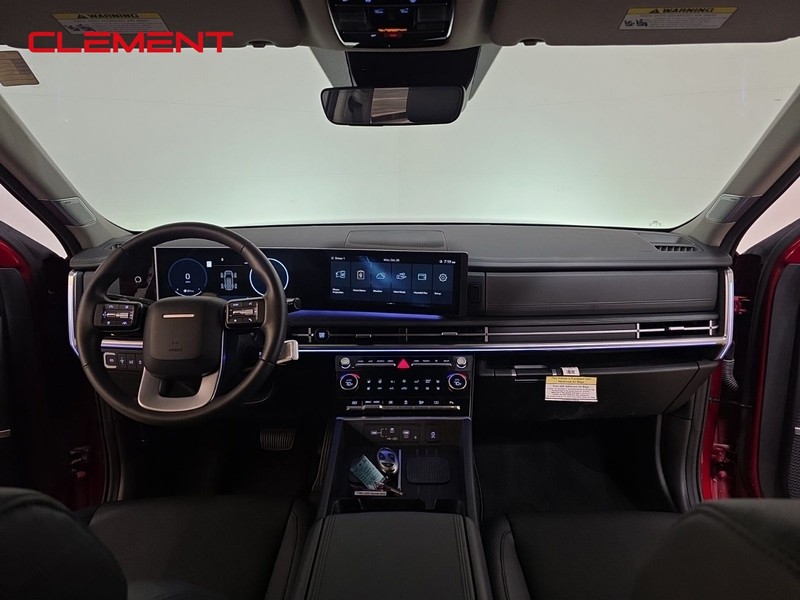 Hyundai Santa Fe Vehicle Full-screen Gallery Image 10