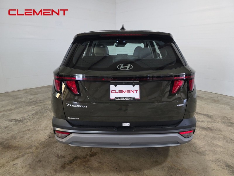 Hyundai Tucson Vehicle Full-screen Gallery Image 7