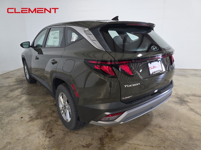 Hyundai Tucson Vehicle Full-screen Gallery Image 8