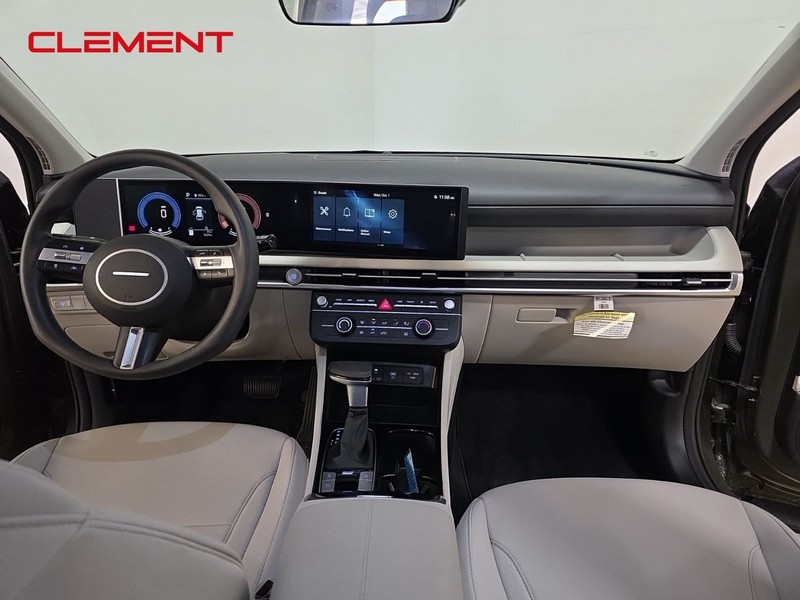 Hyundai Tucson Vehicle Full-screen Gallery Image 10