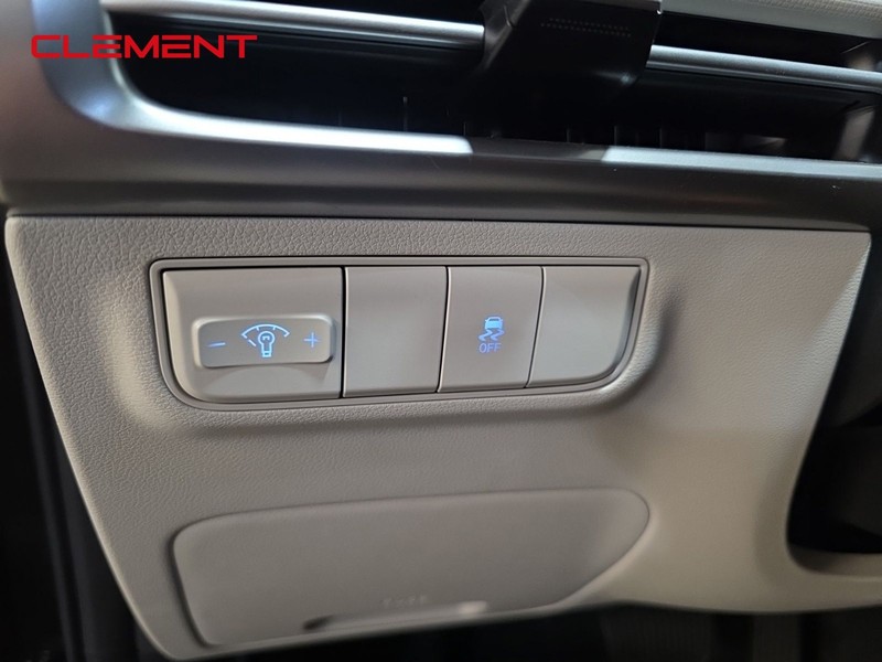 Hyundai Tucson Vehicle Full-screen Gallery Image 11