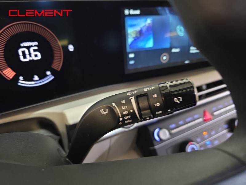 Hyundai Tucson Vehicle Full-screen Gallery Image 15