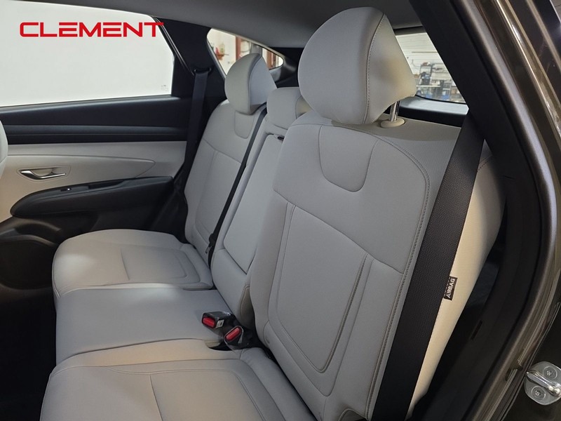 Hyundai Tucson Vehicle Full-screen Gallery Image 29