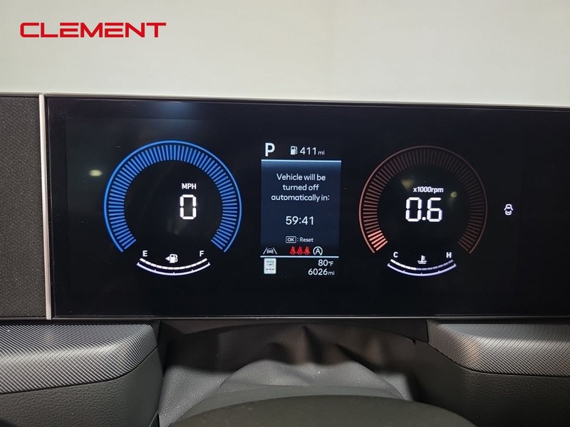 Hyundai Sonata Vehicle Full-screen Gallery Image 16