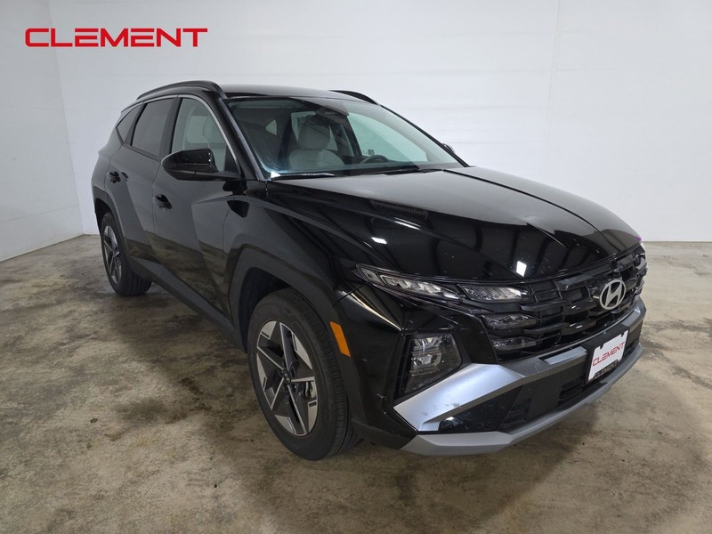 Hyundai Tucson Vehicle Full-screen Gallery Image 3