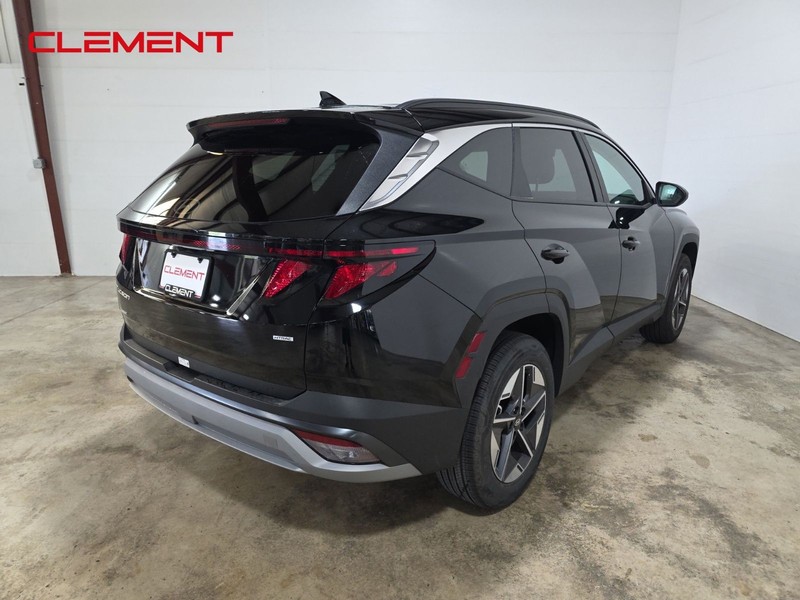 Hyundai Tucson Vehicle Full-screen Gallery Image 6