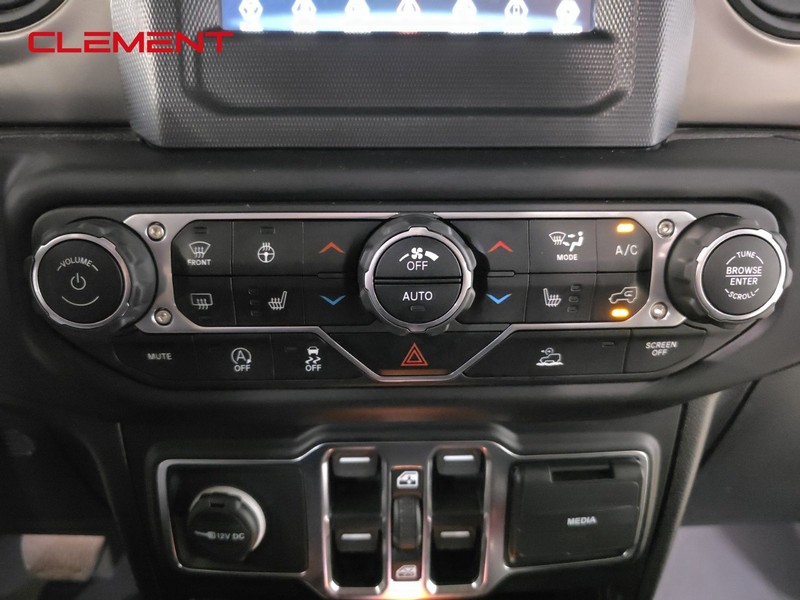 Jeep Gladiator Vehicle Full-screen Gallery Image 20