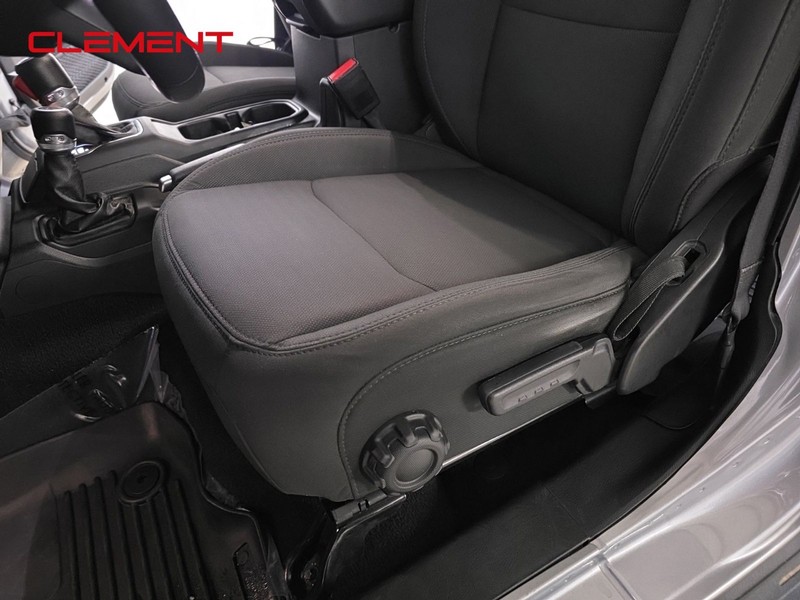 Jeep Gladiator Vehicle Full-screen Gallery Image 25