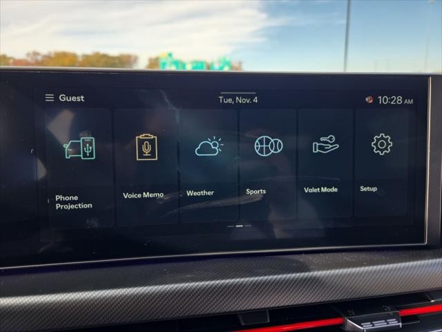 Hyundai Sonata Vehicle Full-screen Gallery Image 18