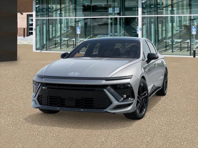 Hyundai Sonata Vehicle Full-screen Gallery Image 6