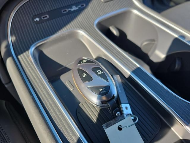 Hyundai Palisade Vehicle Full-screen Gallery Image 24