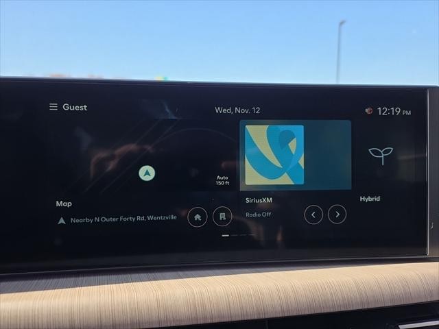 Hyundai Sonata Hybrid Vehicle Full-screen Gallery Image 17