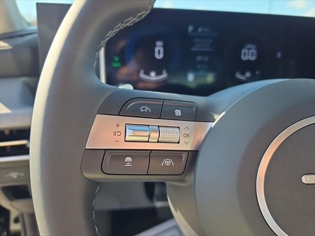 Hyundai Sonata Hybrid Vehicle Full-screen Gallery Image 14