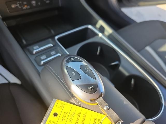 Hyundai Sonata Hybrid Vehicle Full-screen Gallery Image 23