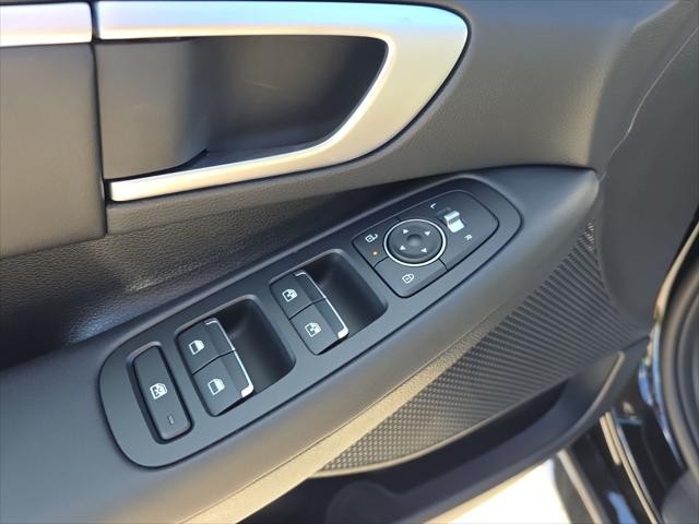 Hyundai Sonata Hybrid Vehicle Full-screen Gallery Image 25