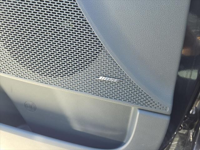 Hyundai Sonata Vehicle Full-screen Gallery Image 25