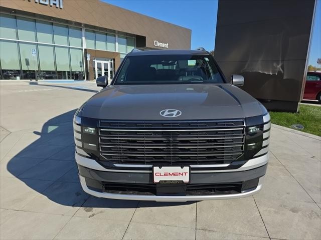 Hyundai Palisade Vehicle Full-screen Gallery Image 2