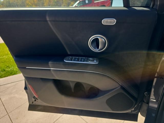 Hyundai Palisade Vehicle Full-screen Gallery Image 25