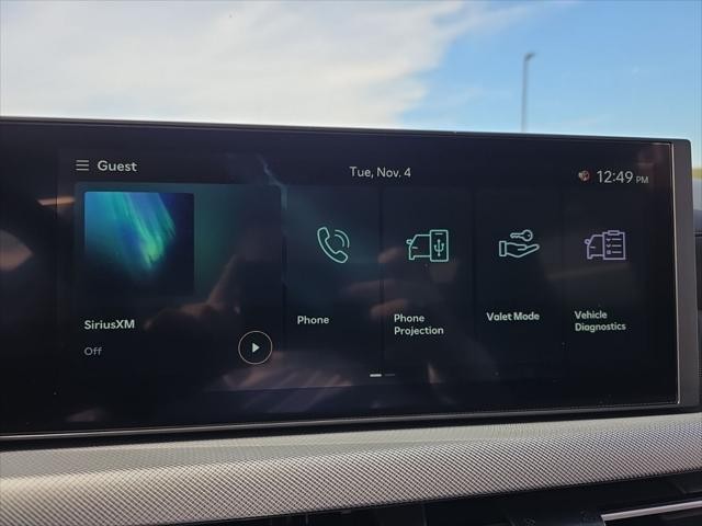 Hyundai Sonata Vehicle Full-screen Gallery Image 16