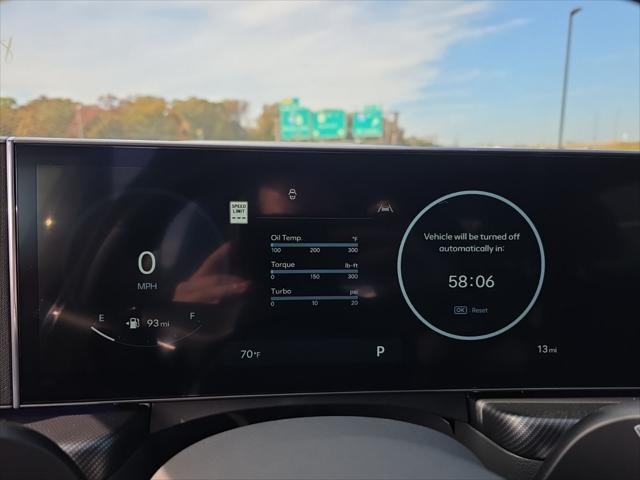 Hyundai Sonata Vehicle Full-screen Gallery Image 16