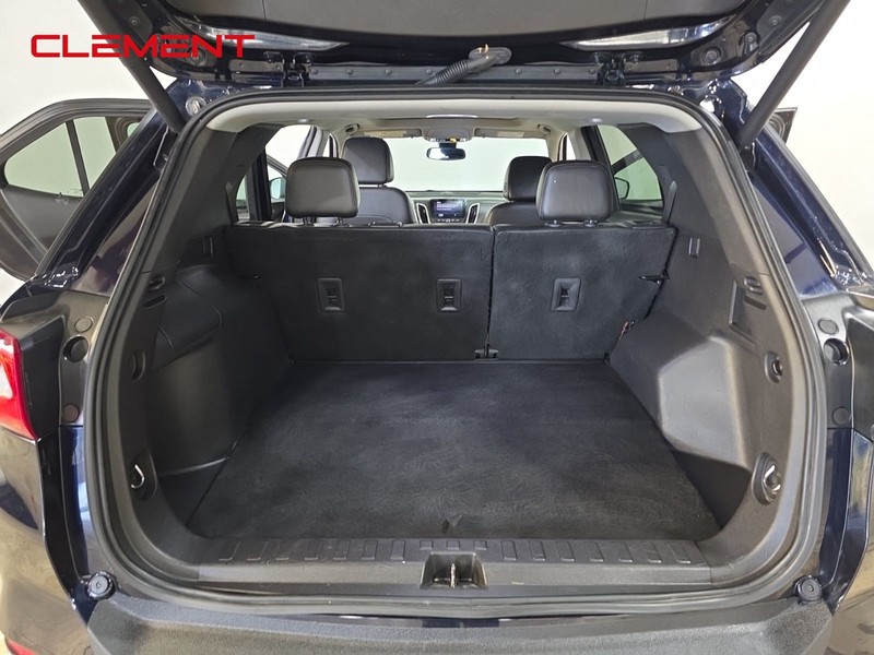 Chevrolet Equinox Vehicle Full-screen Gallery Image 9