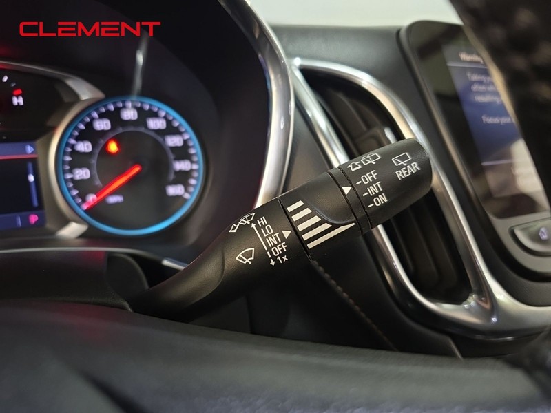 Chevrolet Equinox Vehicle Full-screen Gallery Image 15