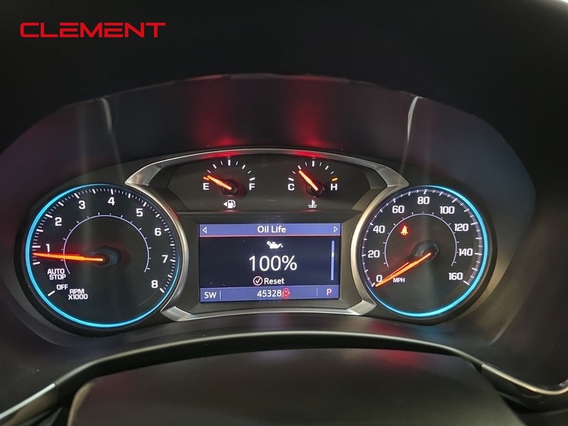 Chevrolet Equinox Vehicle Full-screen Gallery Image 16