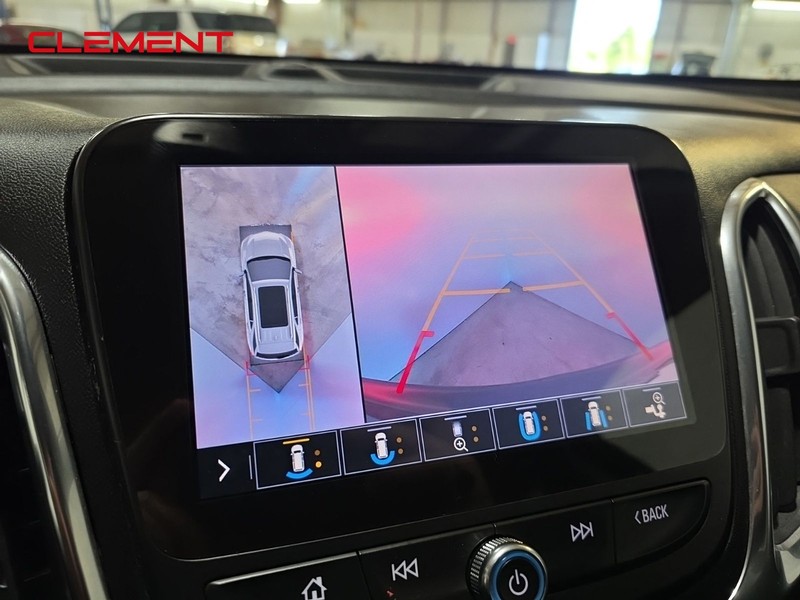 Chevrolet Equinox Vehicle Full-screen Gallery Image 18