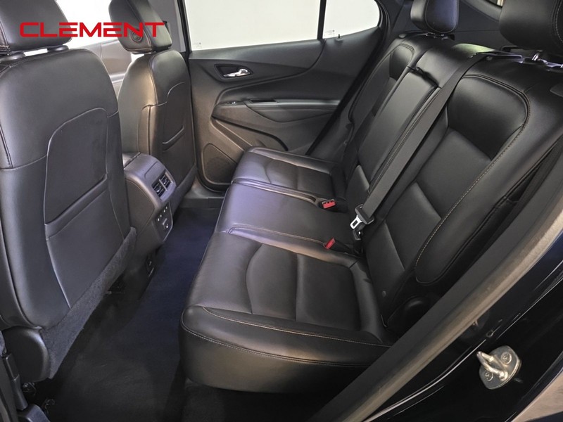 Chevrolet Equinox Vehicle Full-screen Gallery Image 28