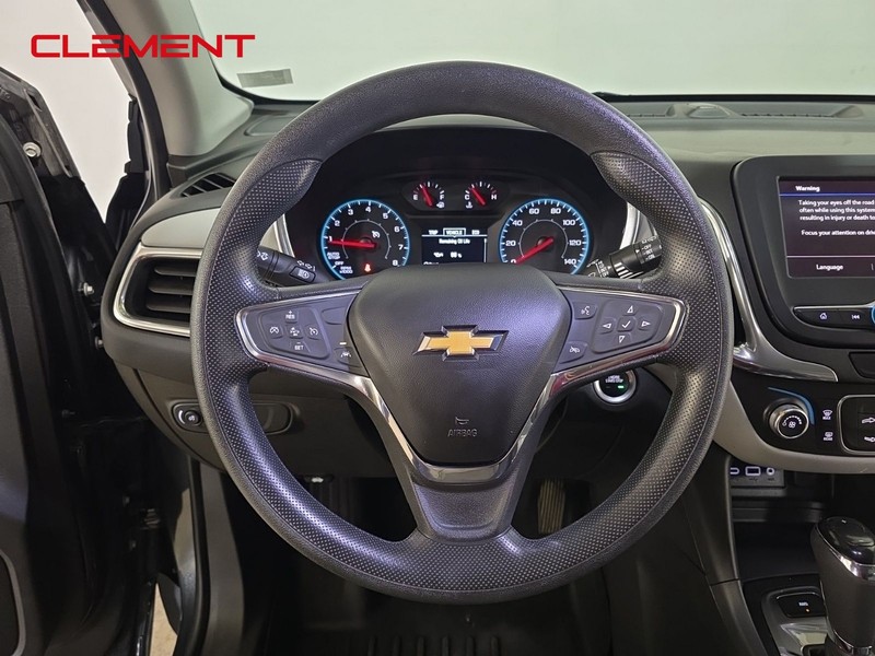 Chevrolet Equinox Vehicle Full-screen Gallery Image 12