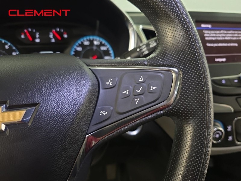 Chevrolet Equinox Vehicle Full-screen Gallery Image 14