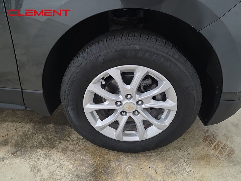 Chevrolet Equinox Vehicle Full-screen Gallery Image 31