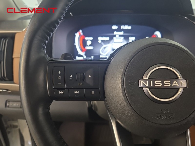 Nissan Pathfinder Vehicle Image 12