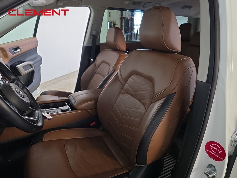 Nissan Pathfinder Vehicle Image 24