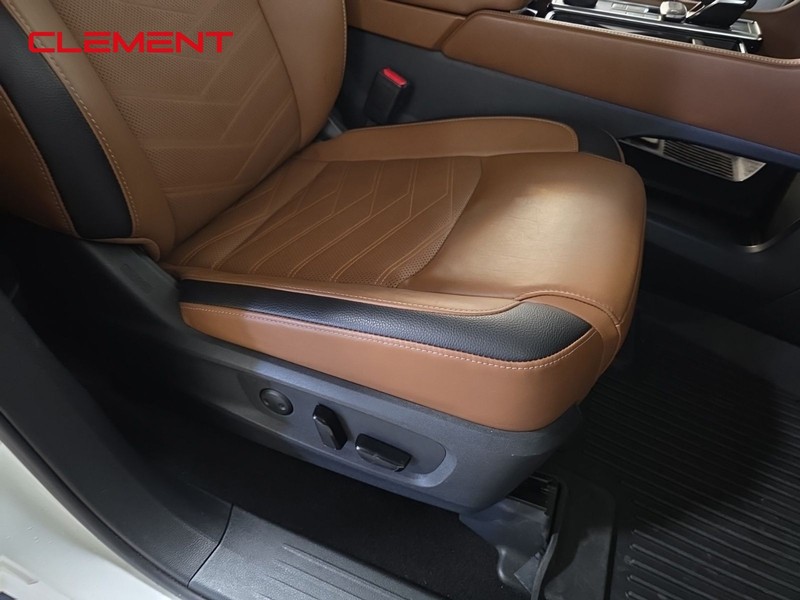 Nissan Pathfinder Vehicle Image 31