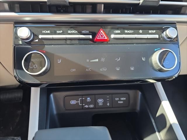 Hyundai Tucson Vehicle Full-screen Gallery Image 19